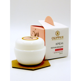 Anti-wrinkle face cream moisturizing with hyaluronic acid and vitamin E